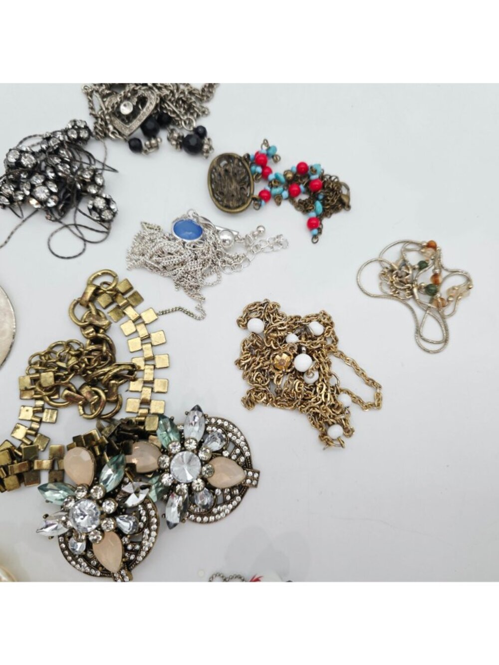 Mixed Lot Fashion Necklaces & Chains Beaded Rhinestone Pendant Craft Lot AS IS - Picture 4 of 11